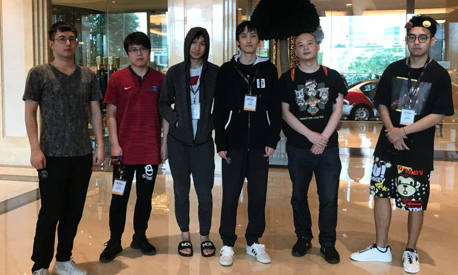 FunPlus Phoenix 和 Top Esports 在 LPL 分裂 2 2025 中取得胜利