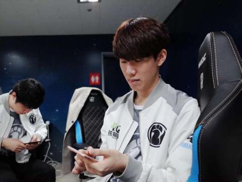 TES 2-0 GEN：全员发力复仇强敌，TES强势横扫GEN挺进四强！