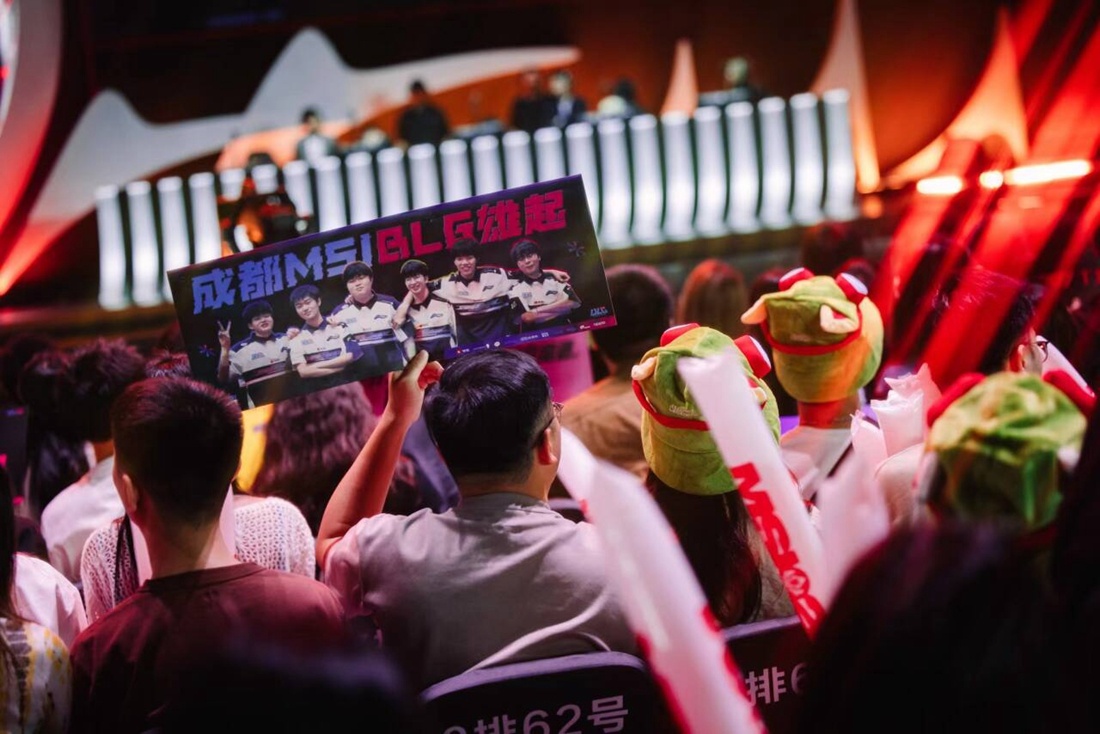 B8 和 3DMAX ，以及 NiP 和 PARIVISION ，将争夺 StarLadder Budapest Major 2025 第三阶段的一个名额